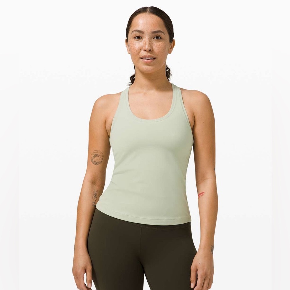 NWOT Lululemon tank